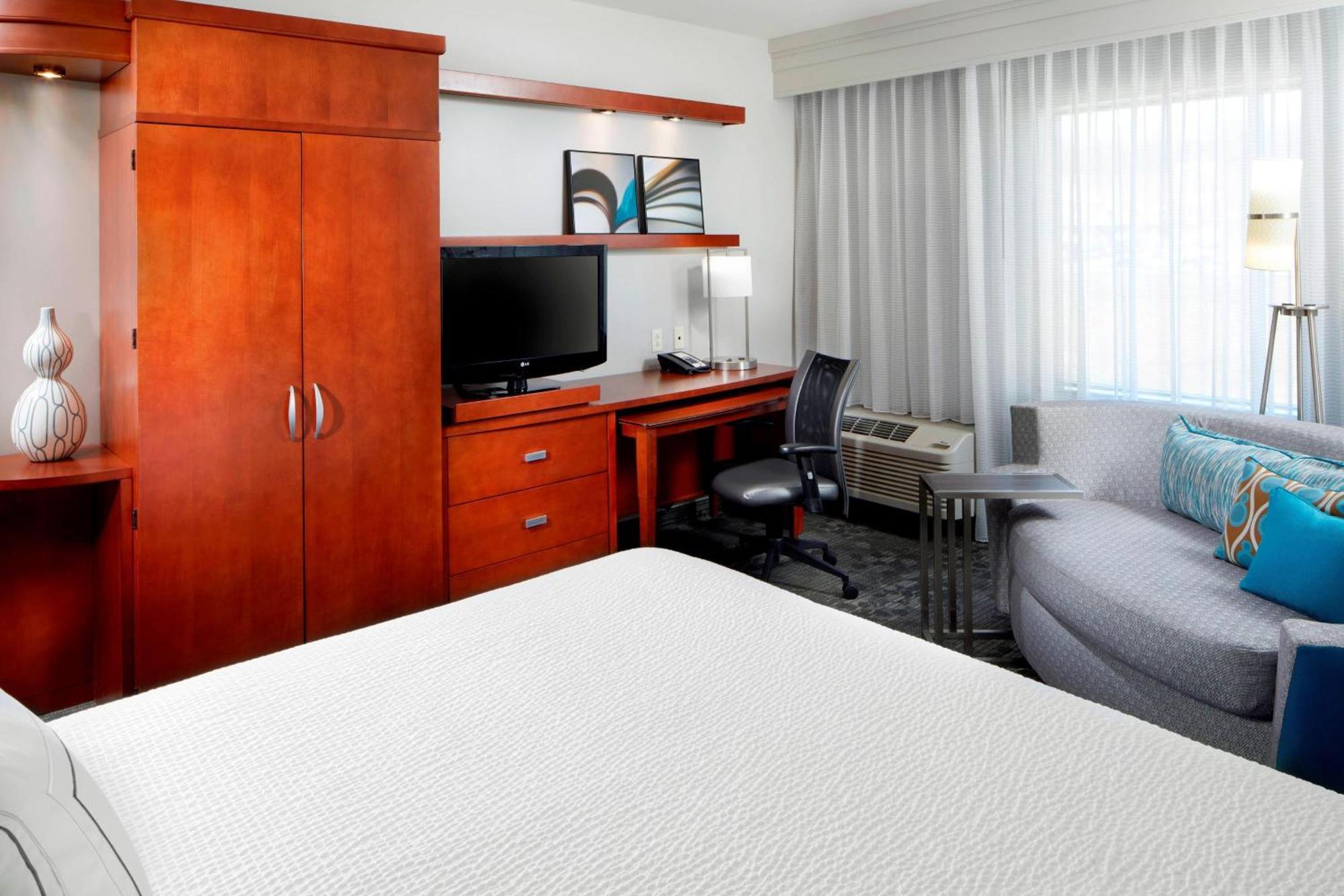 Courtyard Pittsburgh Settlers Ridge/robinson Township Hotel 3*