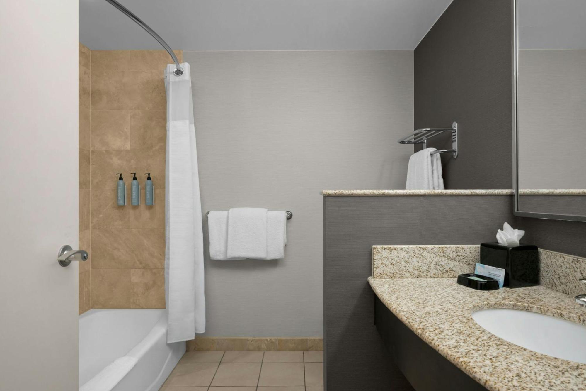 Courtyard Pittsburgh Settlers Ridge/robinson Township 3* Imperial