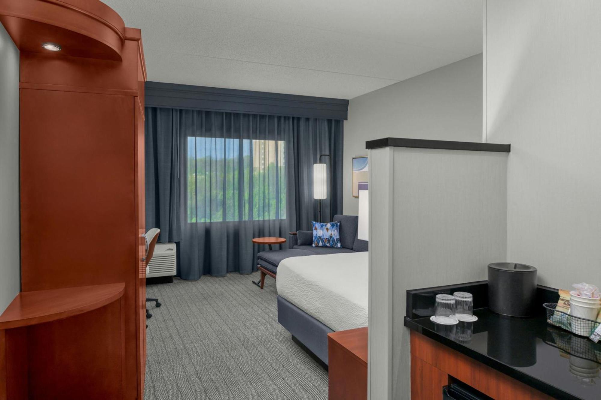 Hotel Courtyard Pittsburgh Settlers Ridge/robinson Township